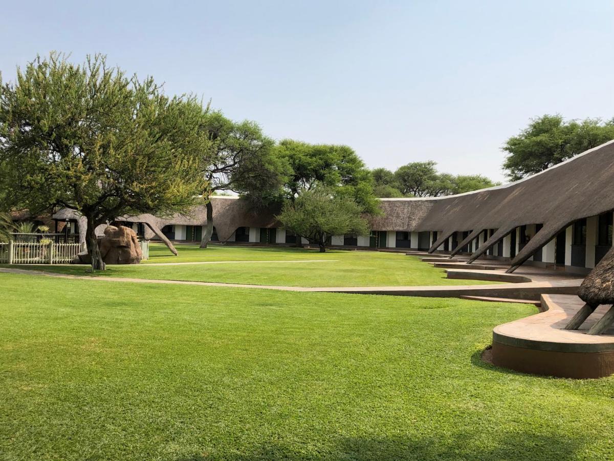Okahandja Country Hotel Exterior foto